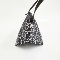 Herve Chapelier ナイロン舟型ショルダーバッグSパンサーブラン 定32780円 2885F ブラック ベージュ レディース エルベシャプリエ【中古】5-0815G♪