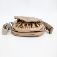ebagos Summer Break フニュシュリンク ボディーバッグＳ 定価79200円 ショルダーかごバッグ 25SS ベージュ レディース エバゴス【中古】5-0829G♪