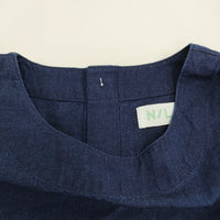NATURAL LAUNDRY 新品 インディゴシャンブレースモックギャザーワンピース 定価19800円 25SS ネイビー ナチュラルランドリー【中古】5-0902S♪