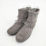 Minnetonka ダブルフリンジサイドジップ ショートブーツ サイズ5.5 ブーツ グレー レディース ミネトンカ【中古】5-1120T◎