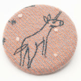 mina perhonen サンキューベリーバッジ mori no hoshi 刺繍 ブローチ オレンジ レディース ミナペルホネン【中古】5-1012G∞