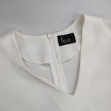 hue DAY TO EVENING ヒューデイトゥイブニング Vネック プルオーバー ベルスリーブ ブラウス シャツ オフホワイト レディース【中古】6-0330M∞