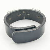 petite robe noire ラインストーン ビジュー レザー ブレスレット 濃紺 ネイビー マルチカラー レディース プティローブノアー【中古】5-1130G∞