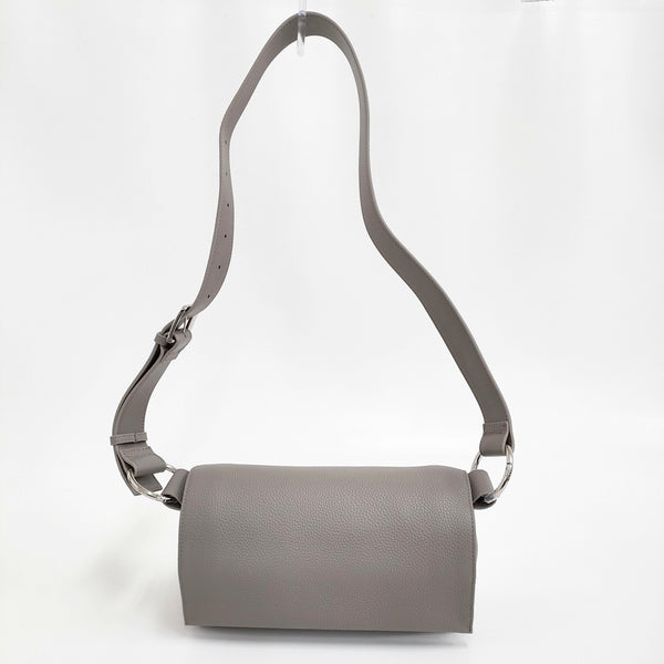 BEARDSLEY レザーボディバッグ ベルト付替え可 定価22000円 BEZ1041612A0001 ショルダーバッグ グレージュ レディース ビアズリー【中古】5-1014G♪