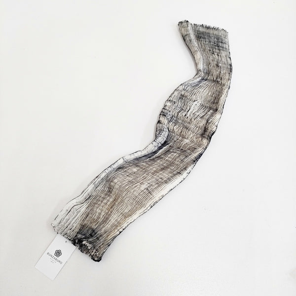 BUNZABURO なみなみ模様の輪スカーフ 絞り加工 定価33000円 シルク100％ ホワイト ブラック ブンザブロウ/片山文三郎商店【中古】5-1022G♪