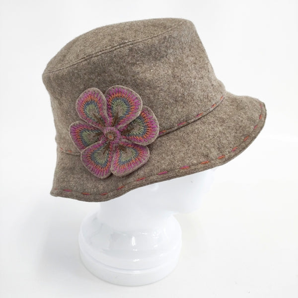 HELEN KAMINSKI フェルトハット フラワーモチーフ ステッチ ハット