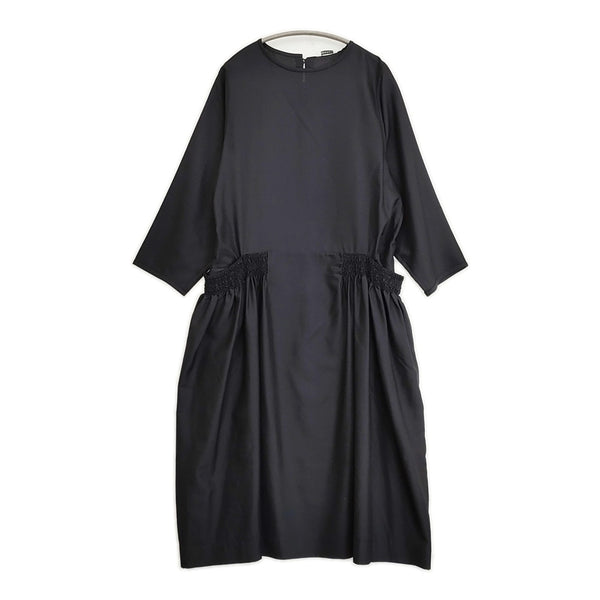 ARTS&SCIENCE SMOCKING DRESS 0213-L5140-3154 サイズ1 ウールシルク ワンピース ブラック レディース アーツ&サイエンス【中古】5-1115M♪