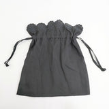 R&D.M.Co- 新品 リネンフラワースカラップドローストリングバッグ 巾着 定価14300円 巾着バッグ ブラック レディース オールドマンズテーラー【中古】5-1128G◎