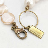 petite robe noire KURASHI&Trips PUBLISHING コットンパール＆マーブルシェル ネックレス ベージュ レディース プティローブノアー【中古】6-0110G∞