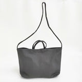 sonor ソナー ARAI_YOKO_CHU カタカナ別注 レザーショルダーバッグ 定価26400円 ショルダーバッグ チャコールグレー レディース【中古】5-1128G♪