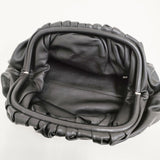 BOTTEGA VENETA レザー がま口 クラッチバッグ ブラック レディース ボッテガヴェネタ【中古】5-1210G♪