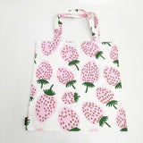 marimekko ファブリックバッグ Mansikka イチゴ トートバッグ ホワイト ピンク レディース マリメッコ【中古】6-0705G∞