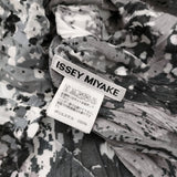ISSEY MIYAKE プリーツ プルオーバー マーブル バンドカラー IM11FJ297 サイズ2 ブラウス シャツ グレー ブラック レディース イッセイミヤケ【中古】6-0514S♪