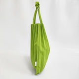 me ISSEY MIYAKE TRUNK PLEATS BAG 12 MI53AG032 プリーツ トートバッグ ライトグリーン レディース ミー イッセイミヤケ【中古】6-0825G♪