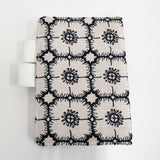 mina perhonen/ほぼ日 anemone 刺繍 オリジナルサイズ 手帳カバー 2023 ベージュ レディース ミナペルホネン/ほぼ日【中古】6-0922G♪