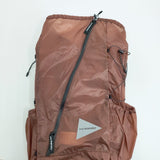 and wander sil daypack シルデイパック コーデュラナイロン 18L プルーフ パッカブル 定価19800円 リュック・デイパック ブラウン ユニセックス アンドワンダー【中古】6-1009G♪