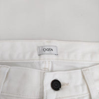 CIOTA ホワイト スビンコットン 13.5oz スリムデニムパンツ 35 定価24000円 PTM-3SL-WHW デニムパンツ ホワイト メンズ シオタ【中古】4-0810G♪