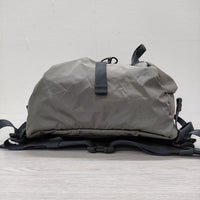 Karrimor 新品 mars top load 27 定価11880円 バックパック リュック Gravity Gray リュック・デイパック グレー メンズ カリマー【中古】4-1012G◎