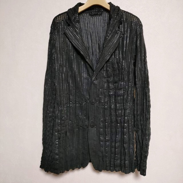極美品⭐️イッセイミヤケ テーラードジャケット プリーツ加工 ブラック 3 美品⭐️イッセイミヤケ ボタンレステーラードジャケット